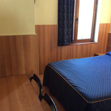 Hotel Aristote Bruksela Zewnętrze zdjęcie