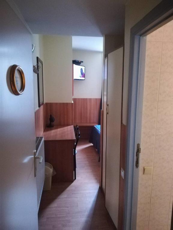 Hotel Aristote Bruksela Zewnętrze zdjęcie